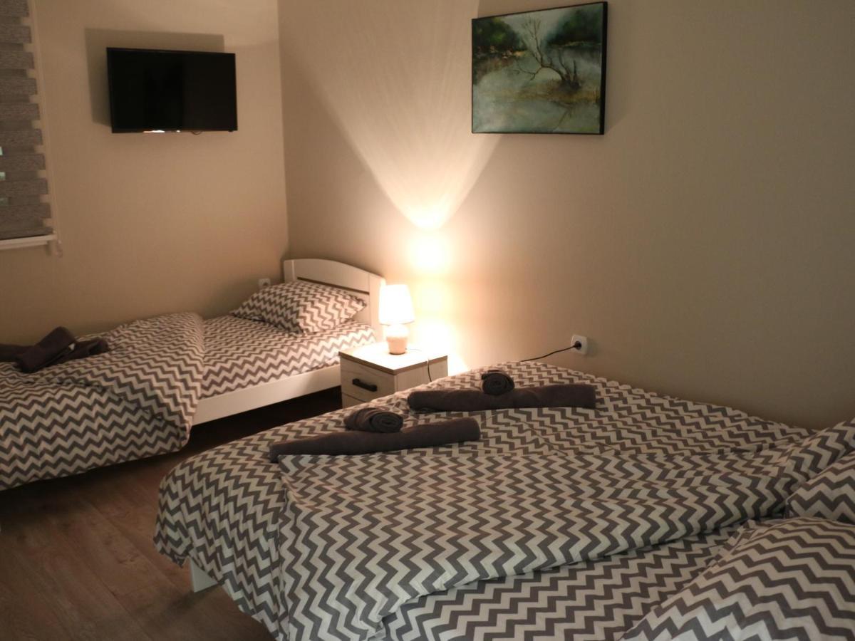 Apartman Petrov Donji Milanovac Exteriér fotografie