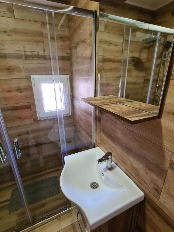 Apartman Petrov Donji Milanovac Exteriér fotografie